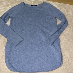 100% cashmere lusso cashmere sweater women’s small blue long sleeve side slits